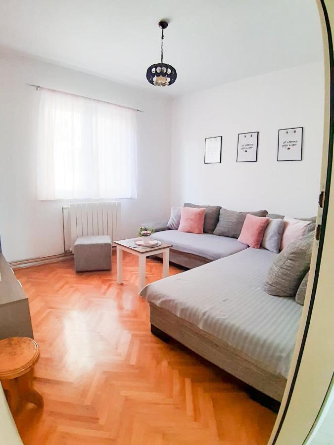 Apartments Sara Podstrana Ngoại thất bức ảnh