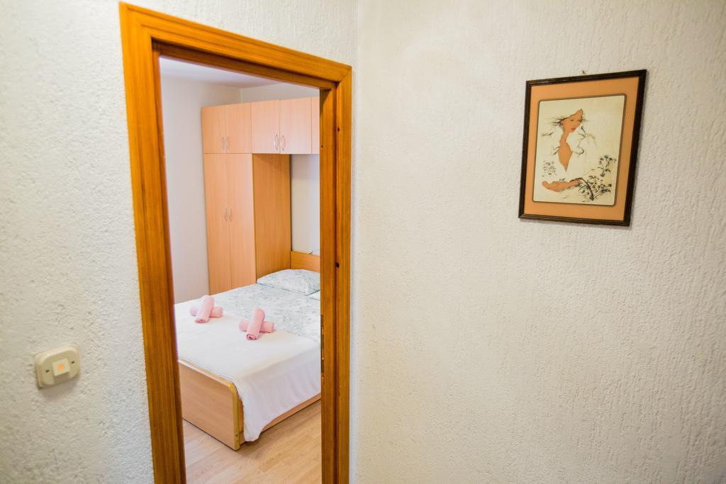 Apartments Sara Podstrana Ngoại thất bức ảnh